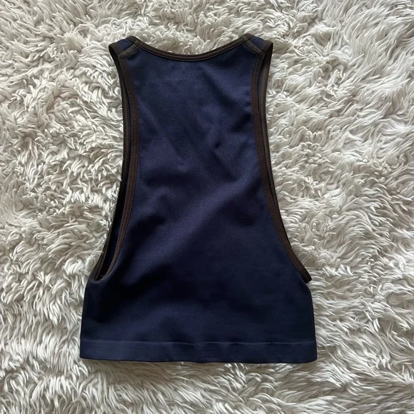 UO Crop Top - Picture 3 of 3